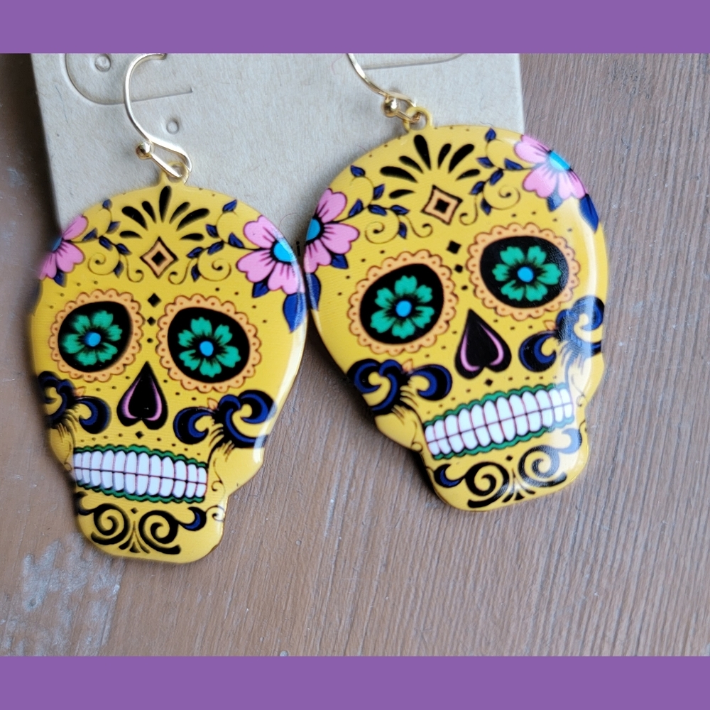 💀🌼 Sugar Skull 🌹 Dia de los Muertos Day of the Dead Yellow Metal earrings